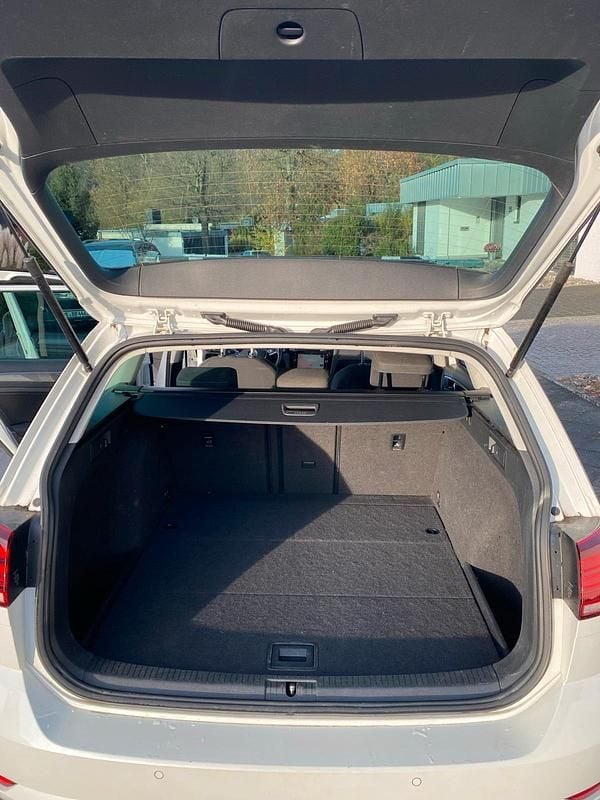 Gebraucht VW Golf VII Join 116 PS (85 kW) 2019 Weiß Kombi