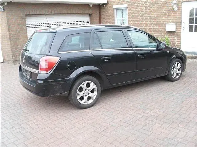Gebraucht Opel Astra Edition 120 PS (88 kW) 2006 Schwarz Kombi
