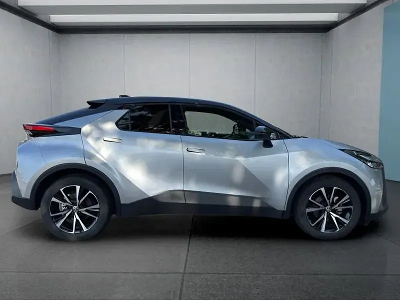 Gebraucht Toyota C-HR 140 PS (102 kW) 2025 Schwarz SUV