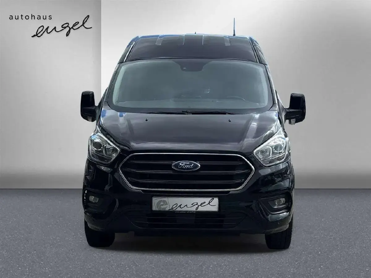 Gebraucht Ford Transit Custom Trend 131 PS (96 kW) 2022 Obsidianschwarz metallic Van / Kleinbus