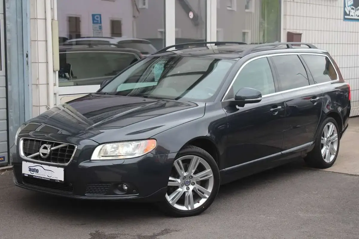 Gebraucht Volvo V70 Pro 215 PS (158 kW) 2013 Grau Kombi