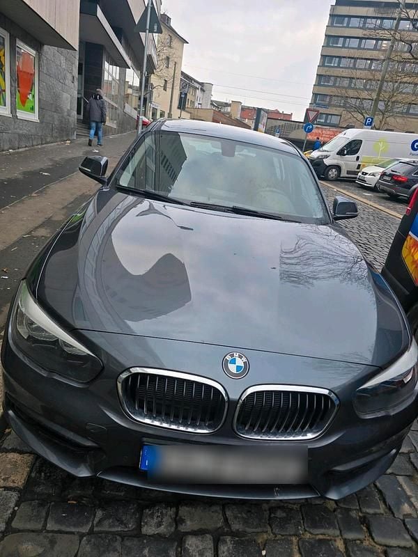 Gebraucht BMW 118 150 PS (110 kW) 2017 Grau Kleinwagen