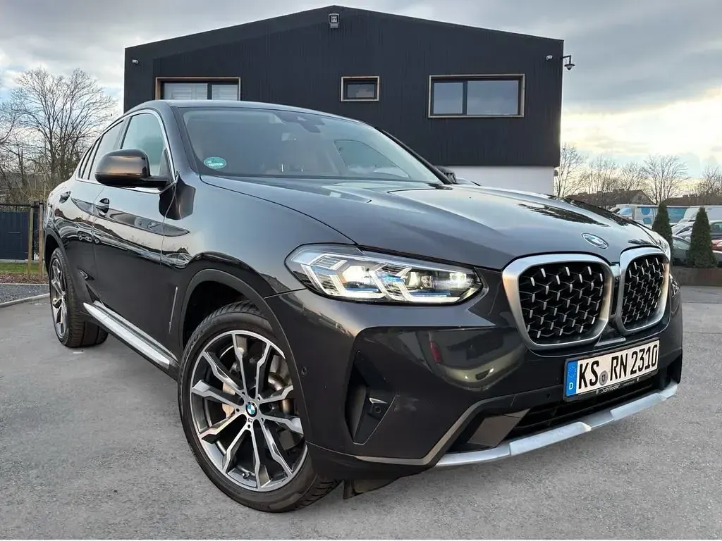 Gebraucht BMW X4 Performance 286 PS (210 kW) 2024 Grau SUV