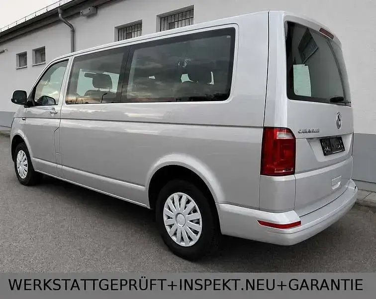 Gebraucht VW Multivan 150 PS (110 kW) 2019 Grau Van / Kleinbus