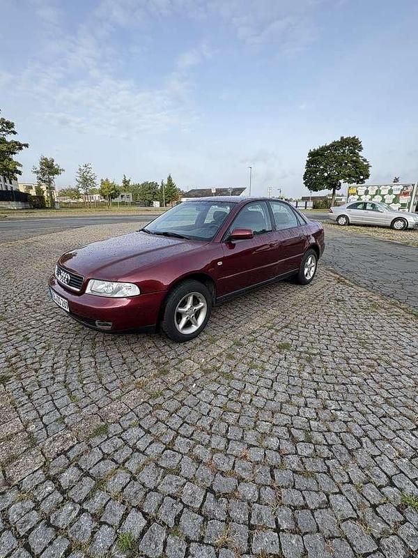Gebraucht 1999 Audi A4 Limousine | 1.000 € (Guter Preis) - Bild 1/4