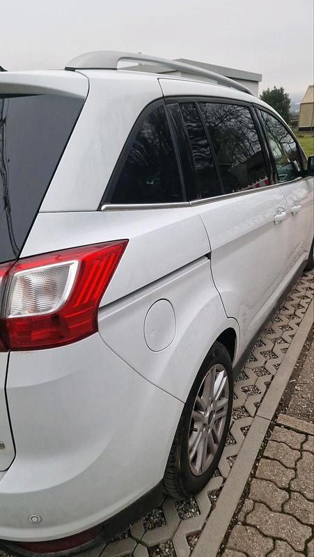 Gebraucht Ford Grand C-Max 100 PS (73 kW) 2013 Weiß Van / Kleinbus