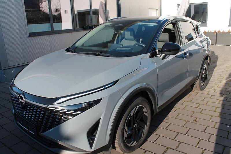 Grau Gebraucht 2024 Nissan Qashqai N-Connecta SUV | 27.490 € (Fairer Preis) - Bild 1/4