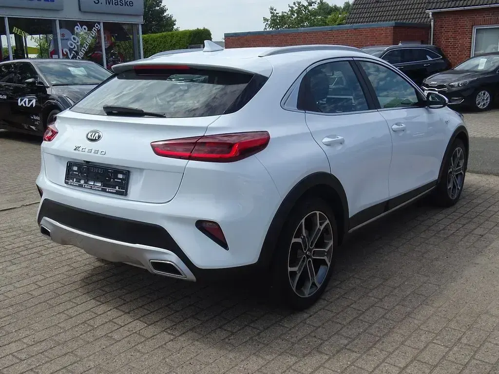 Gebraucht Kia XCeed Comfort 160 PS (117 kW) 2021 Weiß SUV