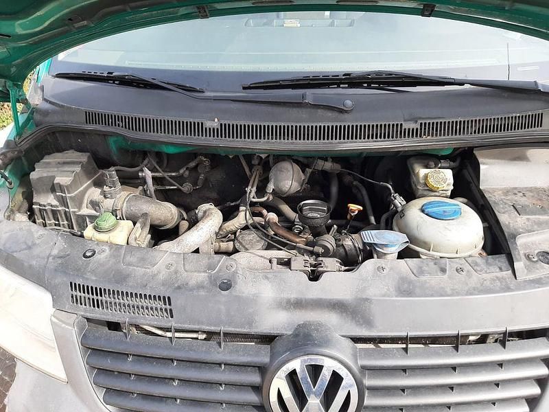 Gebraucht VW T5 177 PS (130 kW) 2005 Grün Van