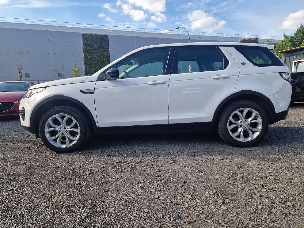 Gebraucht Land Rover Discovery Sport Pure 150 PS (110 kW) 2015 Fuji white SUV