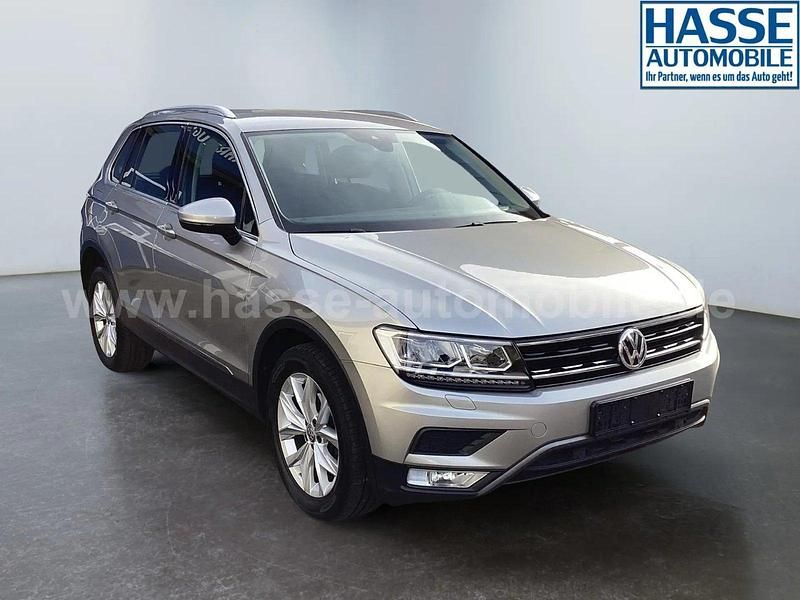 Gebraucht VW Tiguan Highline 150 PS (110 kW) 2017 Gold SUV
