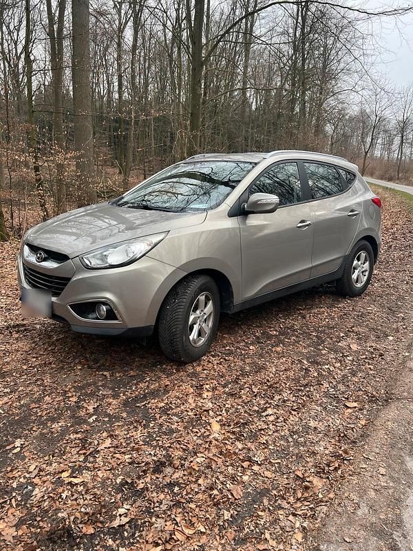 Gebraucht Hyundai ix35 163 PS (119 kW) 2010 Silber SUV