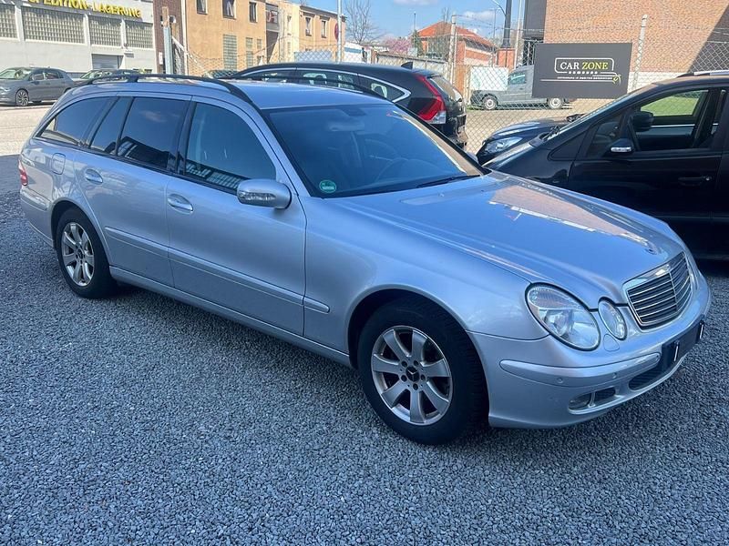 Gebraucht Mercedes E200 163 PS (119 kW) 2006 Silber Kombi