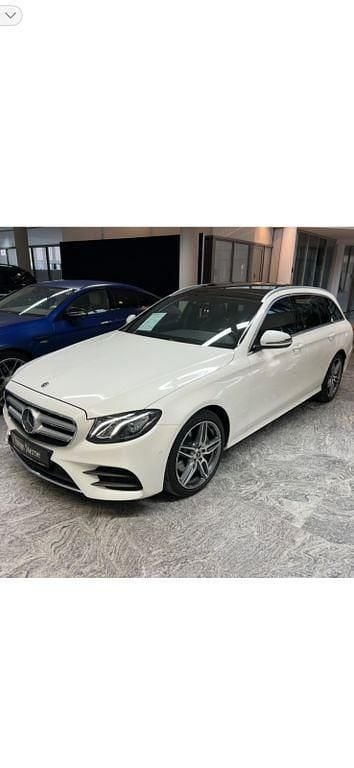 Weiß Gebraucht 2019 Mercedes 220 Limousine | 28.500 € (Etwas zu teuer) - Bild 1/4