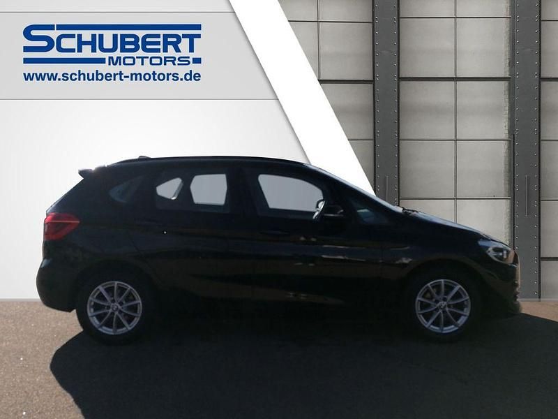 Gebraucht BMW 216 Active Tourer Advantage 116 PS (85 kW) 2019 Black sapphire metallic Van / Kleinbus