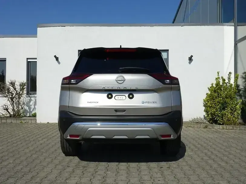 Neu Nissan X-Trail Tekna+ 213 PS (156 kW) 2026 Grau SUV