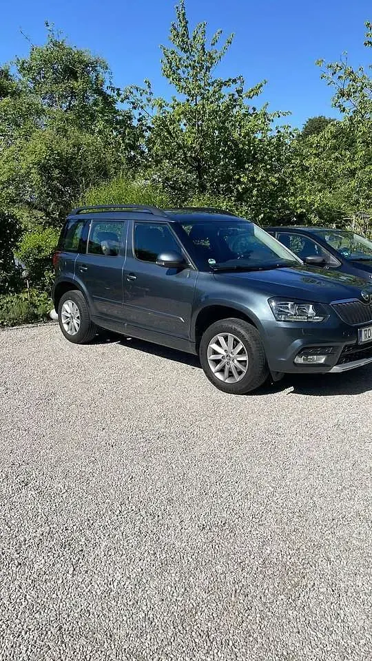 Gebraucht Skoda Yeti Ambition 125 PS (91 kW) 2017 Grau SUV