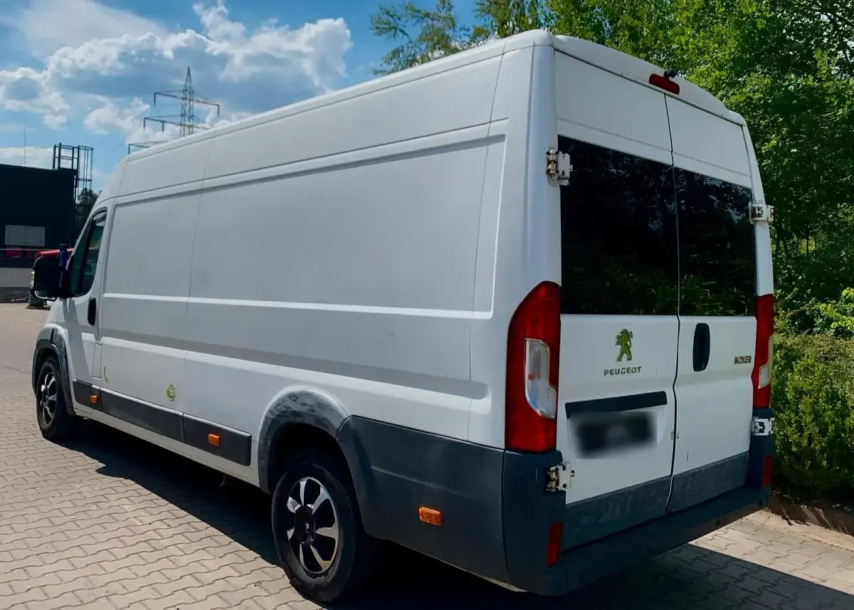 Gebraucht Peugeot Boxer 150 PS (110 kW) 2015 Weiß Van