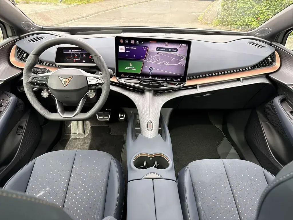 Neu Cupra Tavascan VZ 250 kW (340 PS) 2026 Atacama desert SUV