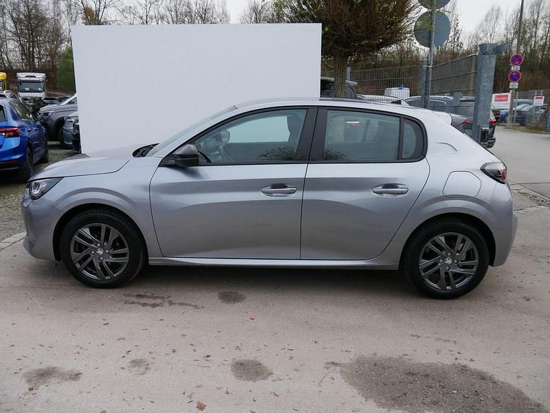 Gebraucht Peugeot 208 Active 75 PS (55 kW) 2022 Metallic Kleinwagen
