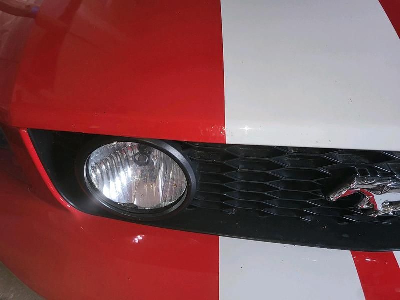 Rot Gebraucht 2005 Ford Mustang GT Coupé | 12.500 € (Fairer Preis) - Bild 1/1