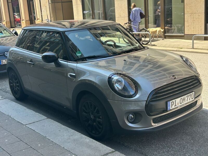 Silber Gebraucht 2020 Mini ONE Kleinwagen | 16.875 € (Fairer Preis) - Bild 1/4