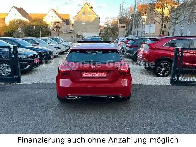 Gebraucht Mercedes A180 Sport 122 PS (89 kW) 2016 Rot Limousine