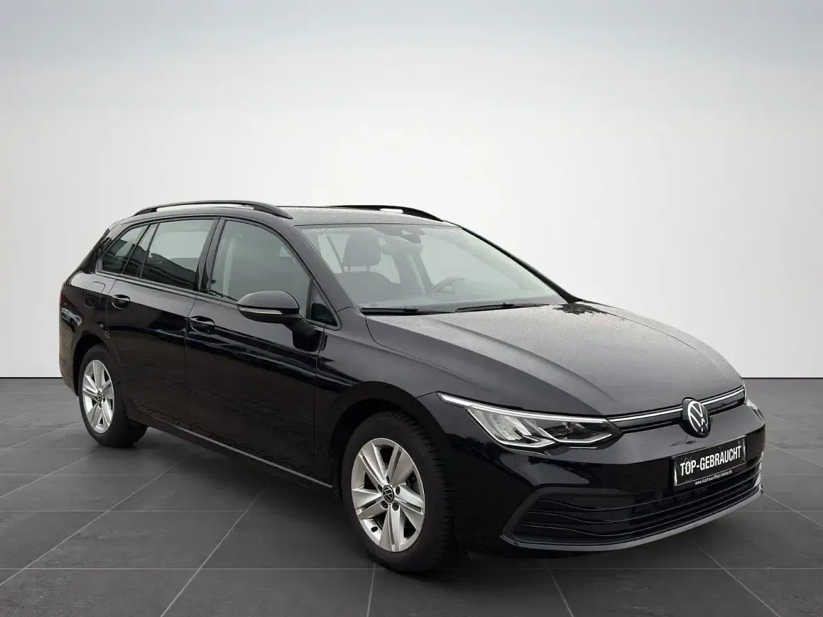 Gebraucht VW Golf VIII 110 PS (80 kW) 2021 Schwarz Kombi
