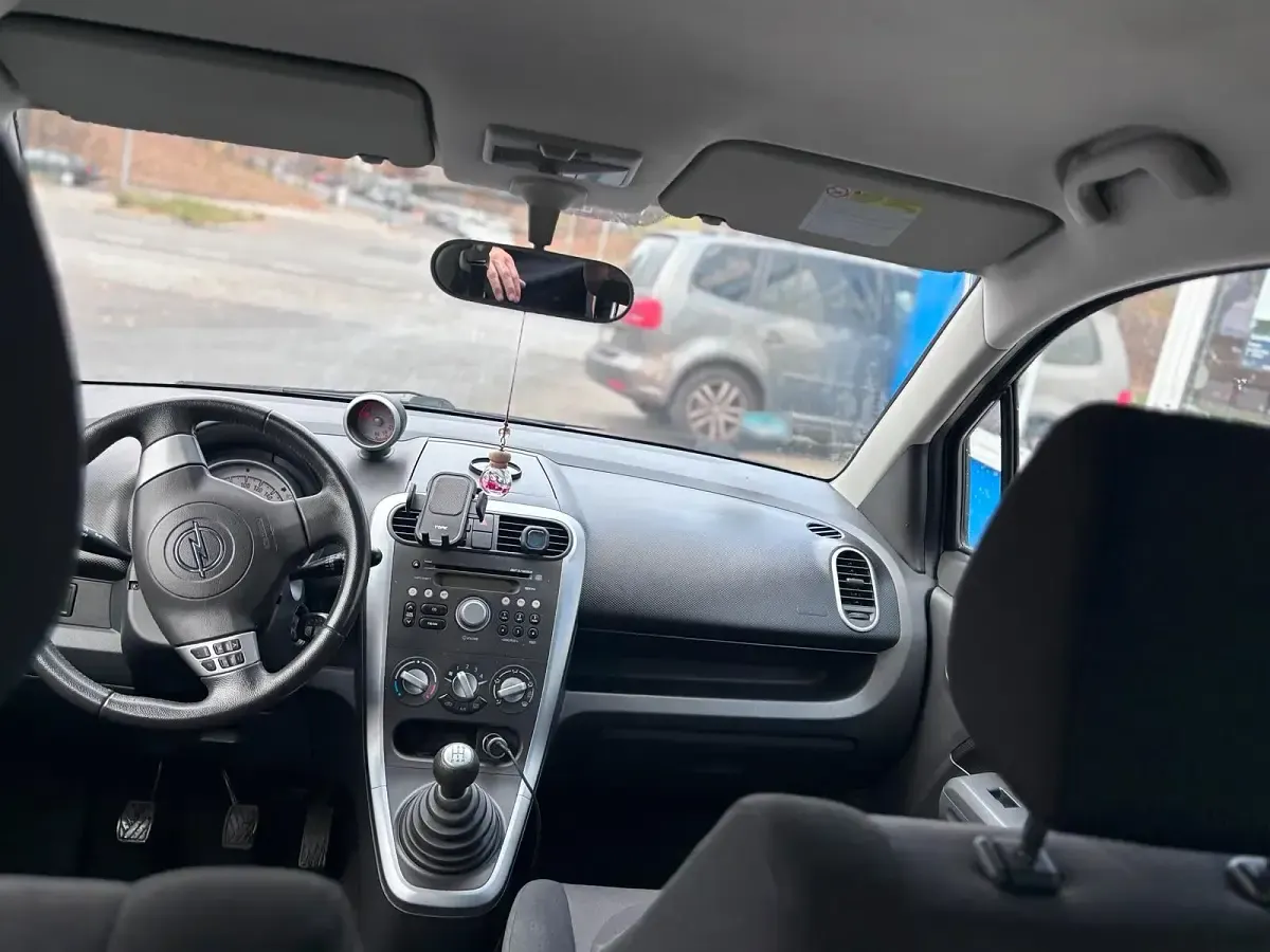 Second-hand Opel Agila 86 CP (63 kW) 2009 Hatchback