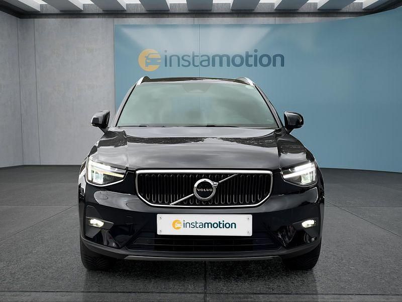 Gebraucht Volvo XC40 Core 163 PS (119 kW) 2024 Schwarz SUV