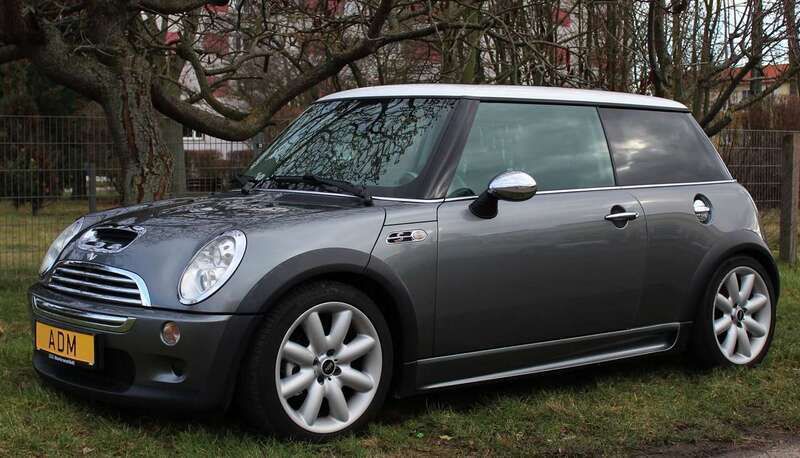 Dark silver metallic Gebraucht 2004 Mini Cooper S Kleinwagen | 6.890 € - Bild 1/4