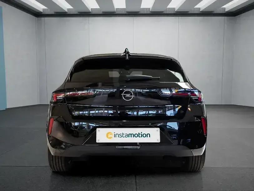 Gebraucht Opel Astra 131 PS (96 kW) 2025 Schwarz Kleinwagen