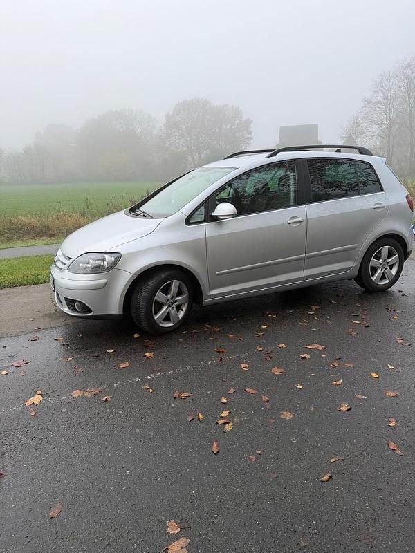 Gebraucht VW Golf V 122 PS (89 kW) 2007 Silber Limousine