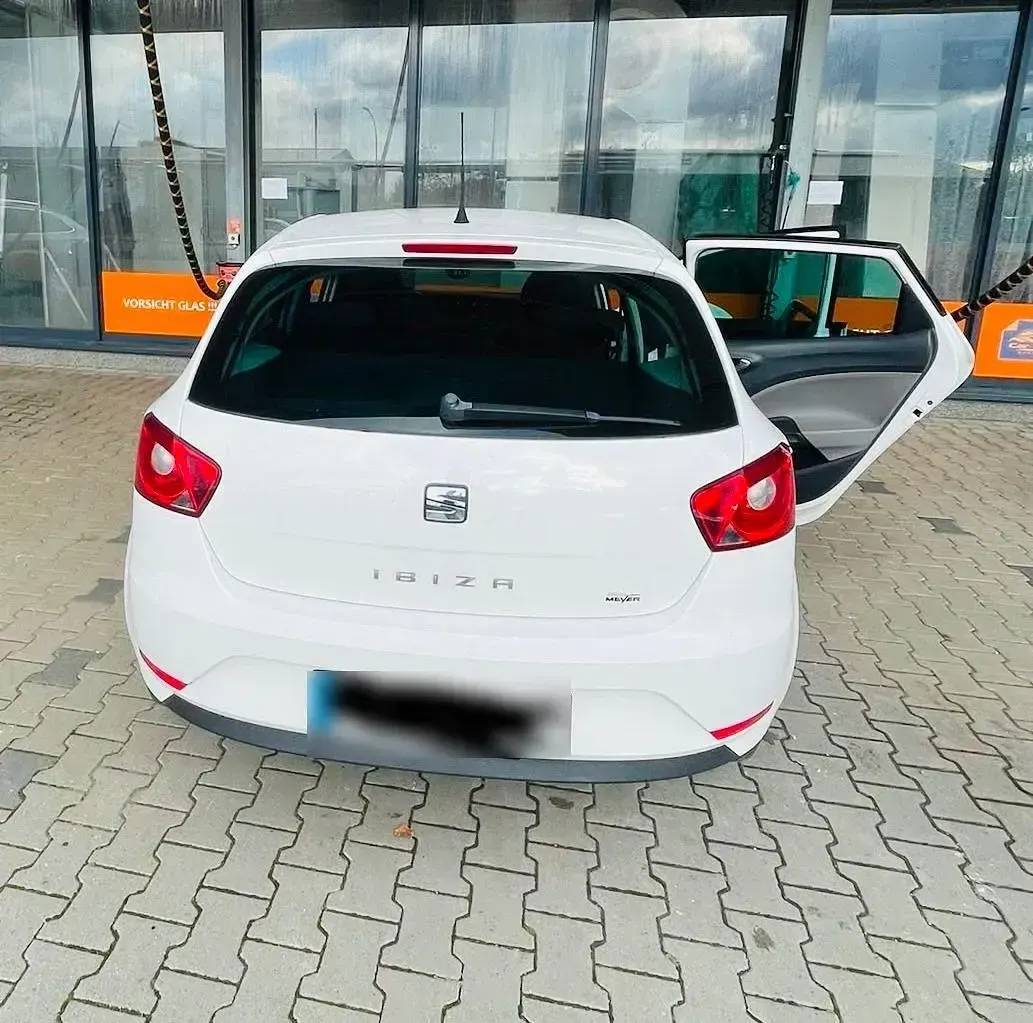 Gebraucht Seat Ibiza 69 PS (50 kW) 2014 Weiß Kleinwagen