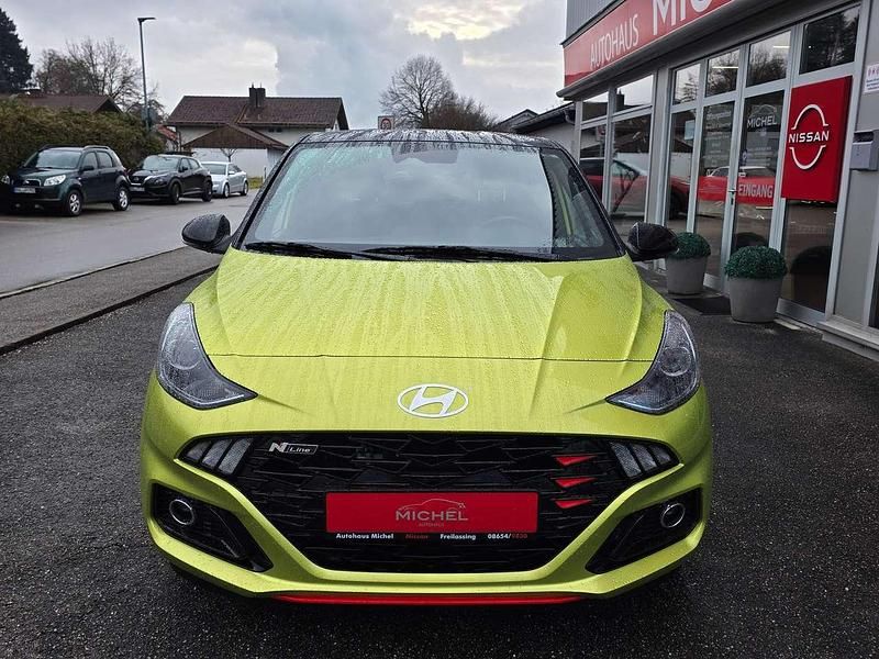 Lucid lime/ phantom black Gebraucht 2024 Hyundai i10 N Line Kleinwagen | 19.390 € (Etwas zu teuer) - Bild 1/4