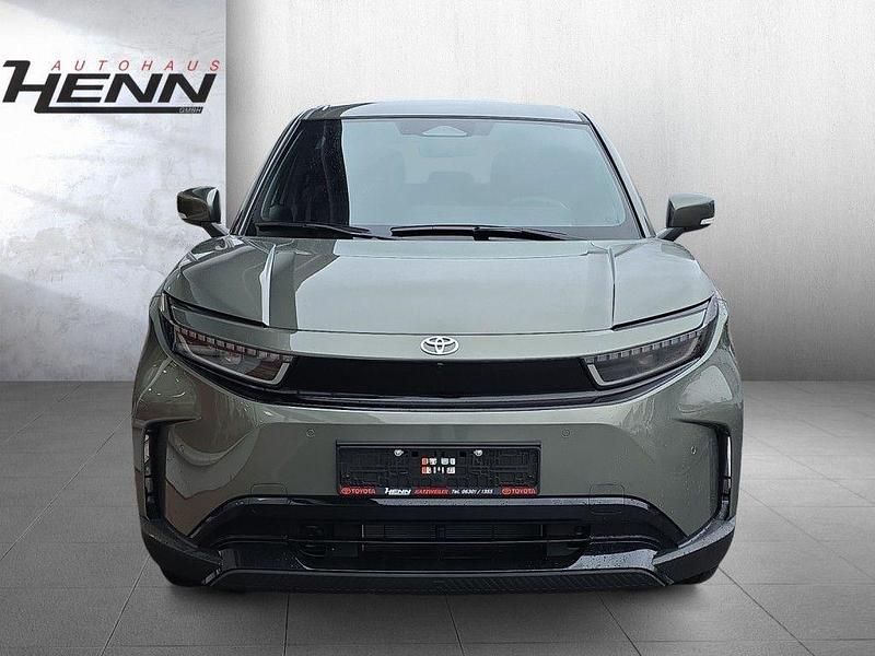 Neu Toyota Urban Cruiser 127 kW (174 PS) 2026 Grün SUV