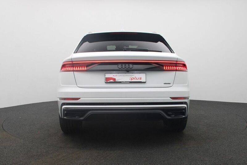 Gebraucht Audi Q8 S-Line 381 PS (280 kW) 2023 Weiß SUV