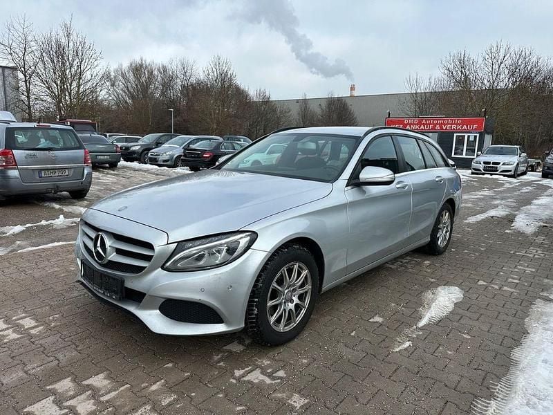 Gebraucht Mercedes C220 Sport 170 PS (125 kW) 2015 Silber Limousine