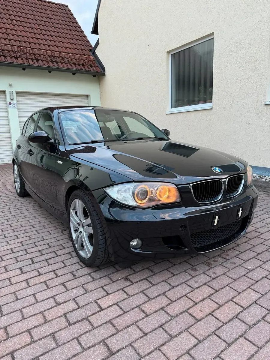 Gebraucht BMW 120 177 PS (130 kW) 2008 Schwarz Kleinwagen