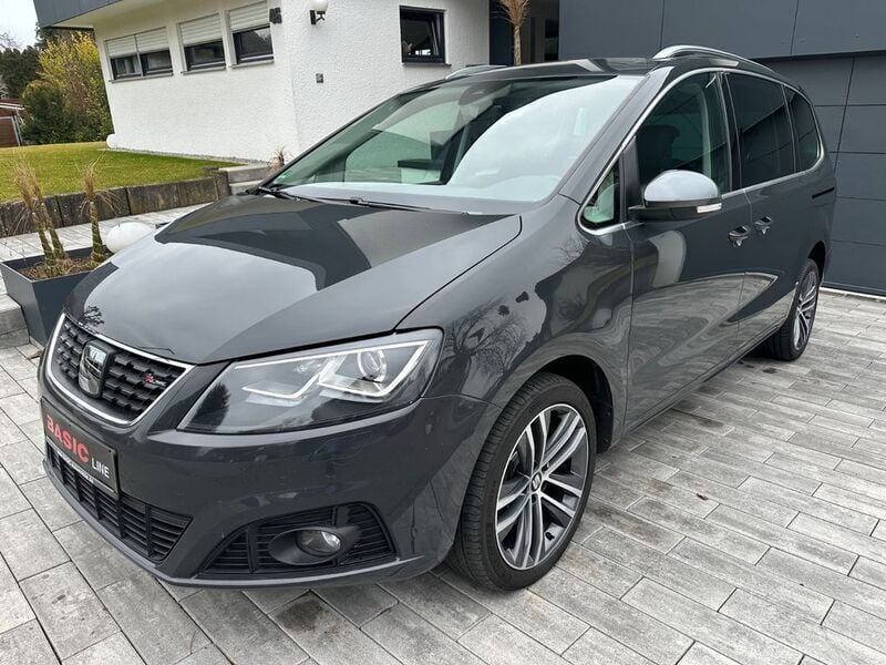 Grau Gebraucht 2020 Seat Alhambra FR-Line Van / Kleinbus | 23.570 € (Guter Preis) - Bild 1/4