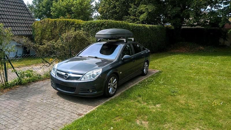 Blau Gebraucht 2006 Opel Vectra GTS Coupé | 5.000 € (Etwas zu teuer) - Bild 1/4