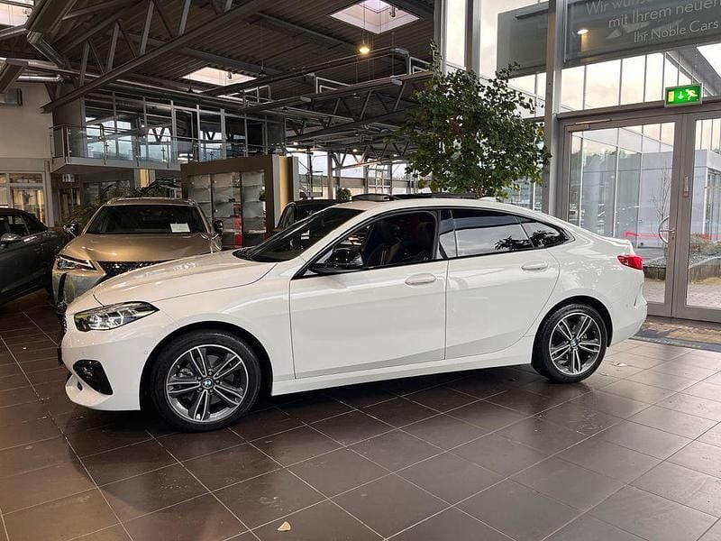 Gebraucht BMW 218 Sport Line 136 PS (100 kW) 2020 Weiß Coupé