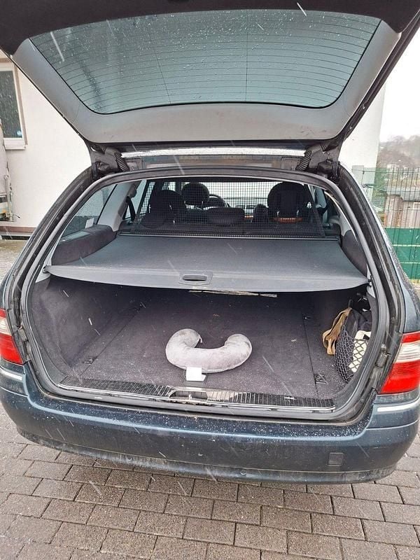 Gebraucht Mercedes E220 Elegance 150 PS (110 kW) 2004 Schwarz Kombi