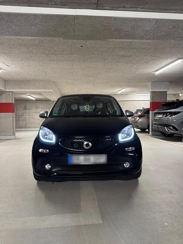 Gebraucht Smart ForFour 71 PS (52 kW) 2014 Schwarz Kleinwagen