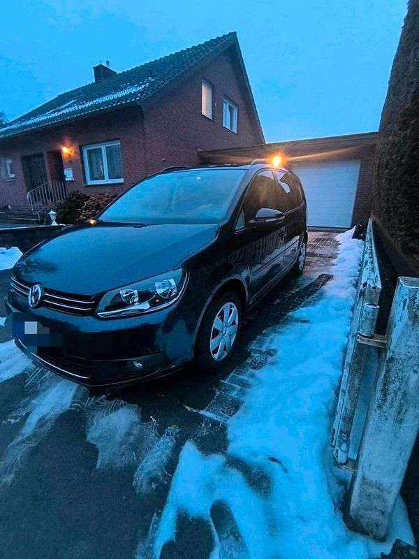 Gebraucht VW Touran 105 PS (77 kW) 2014 Blau Van / Kleinbus