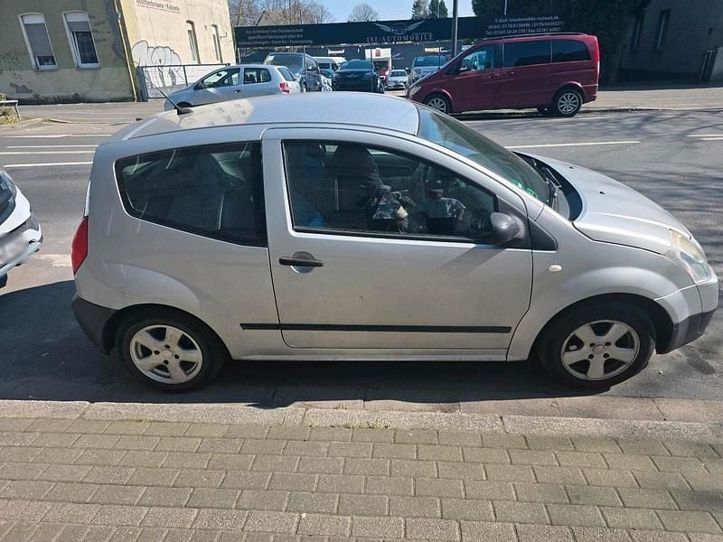 Gebraucht Citroën C2 60 PS (44 kW) 2005 Silber Kleinwagen