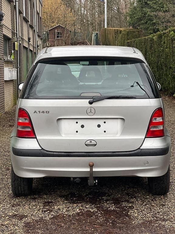 Gebraucht Mercedes A140 Avantgarde 82 PS (60 kW) 2003 Silber Van / Kleinbus