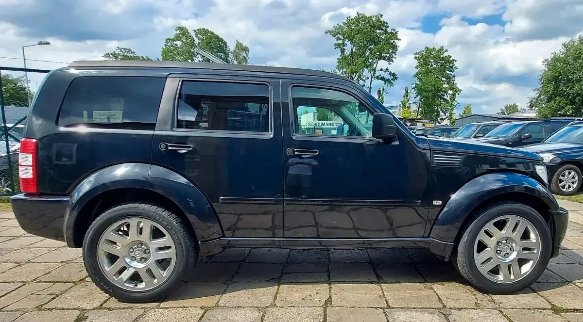 Gebraucht Dodge Nitro 177 PS (130 kW) 2008 Schwarz SUV