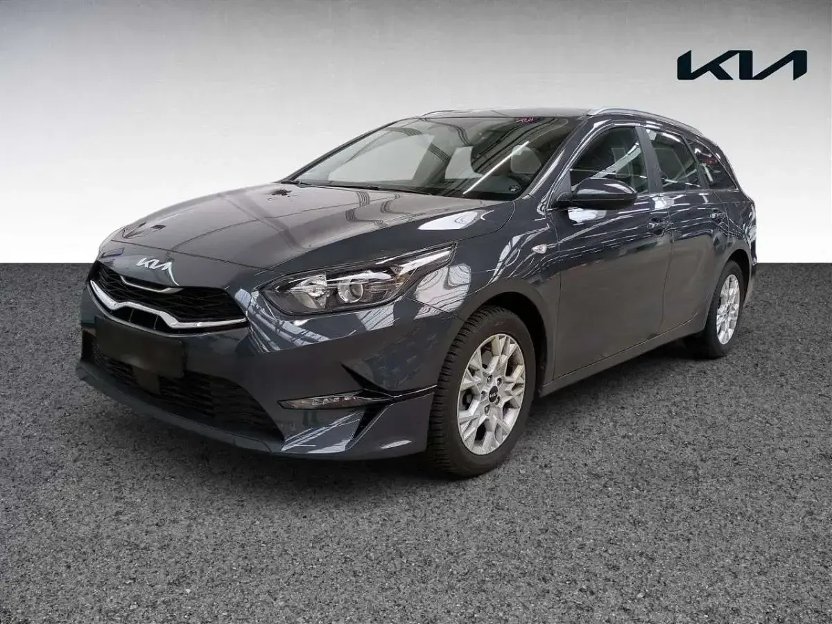 Gebraucht Kia Ceed Sportswagon Vision 140 PS (102 kW) 2025 Grau Kombi