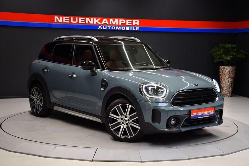 Grün Gebraucht 2023 Mini Cooper Countryman SUV | 31.990 € (Etwas zu teuer) - Bild 1/4